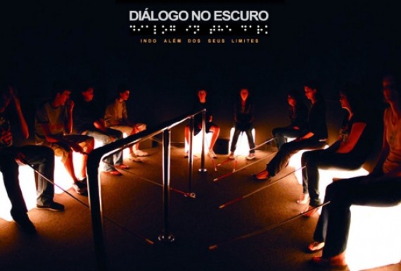 Diálogo no Escuro