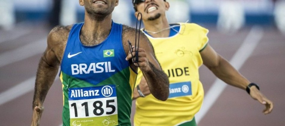 Brasil recebe ouro no campeonato Mundial Paralímpico de Atletismo com Daniel Mendes