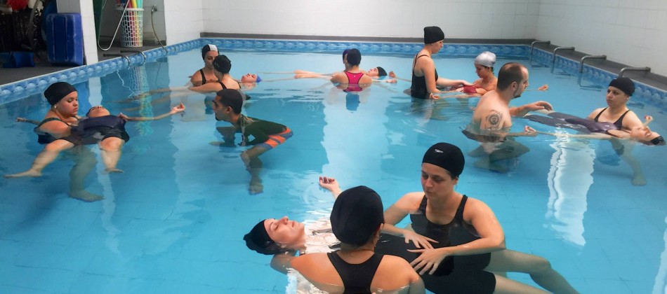 Vantagens da hidroterapia para reabilitação motora
