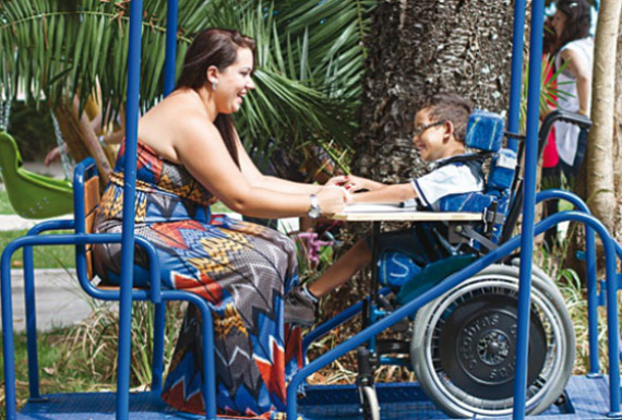 Parques e áreas de lazer terão brinquedos adaptados